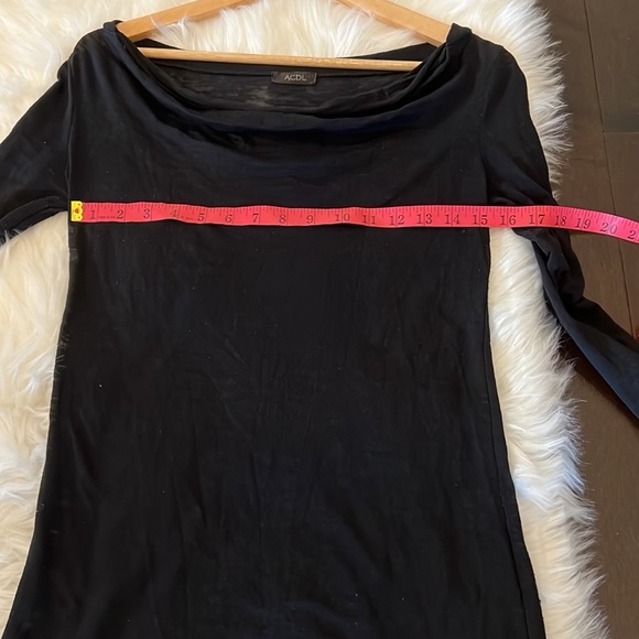 ADCL long sleeved burnout style tunic black size small/medium - Picture 3 of 4